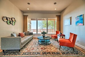 House (4 Bedrooms) | Interior - Hot Tub & Mtn Views: Peaceful Columbia Retreat! (Columbia)