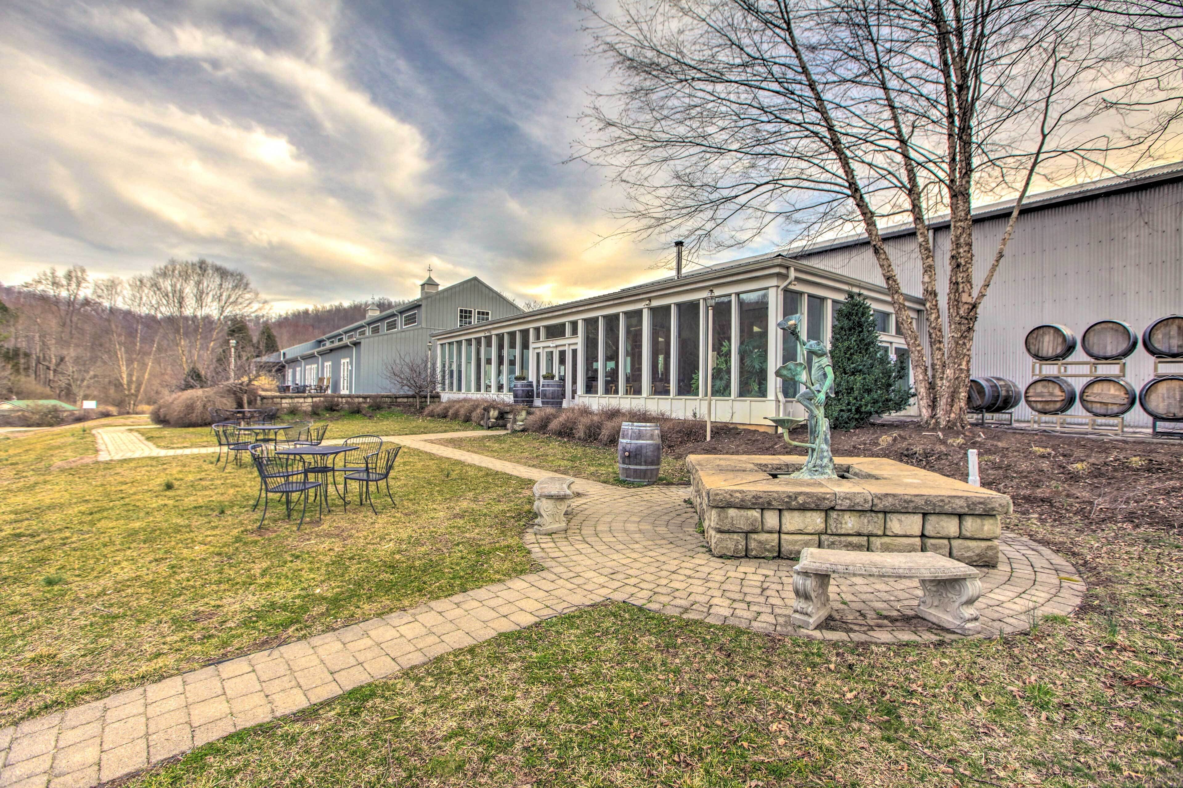 المنشأة من الداخل