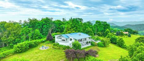 House (4 Bedrooms) | Front of property