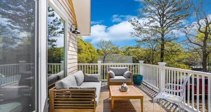 Family Friendly 5 Bedroom, Walk to Town, Beach & Ferry