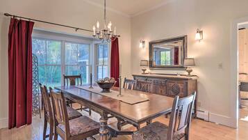 Rumah (4 Bedrooms) | Interior