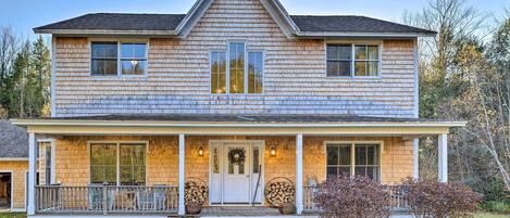 House (4 Bedrooms) | Front of property