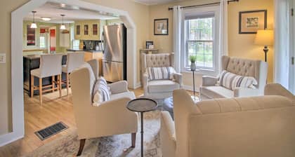 Modern Home ~ 2 Mi to Cranmore Mountain Resort!