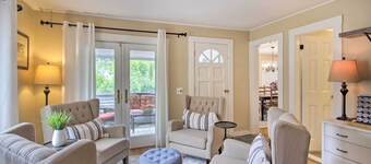 Modern Home ~ 2 Mi to Cranmore Mountain Resort!