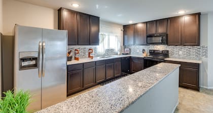 Texas Retreat w/ Patio Near Kayaking & Golfing!