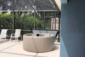 Interior - Dog-friendly Lake Home w/ Dock ~ 25 Mi to Disney! (Clermont)