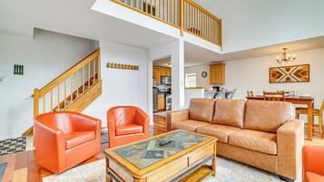 House (4 Bedrooms) | Interior