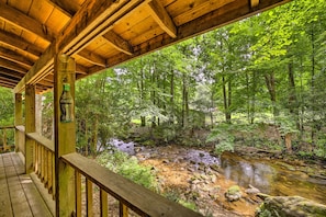 House (3 Bedrooms) | Interior - Scenic Creekside Cabin w/ Wraparound Porch! (Highlands)