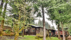 Exterior - Pet-friendly Sandy Cabin w/ Spacious Fire Pit! (Sandy)