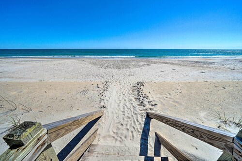 Spacious North Topsail Family Home With 2 Decks