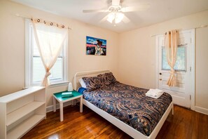 Interior - Ferndale Apartment w/ Yard - Near the Detroit Zoo! (Ferndale)