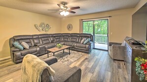 Unclassified image, 3 of 32, button - Furnished Deck & Grill: Hot Springs House (Hot Springs Village)