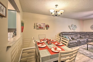 Apartment (2 Bedrooms) | Interior - Furnished Deck & Grill: Hot Springs House (Hot Springs Village)