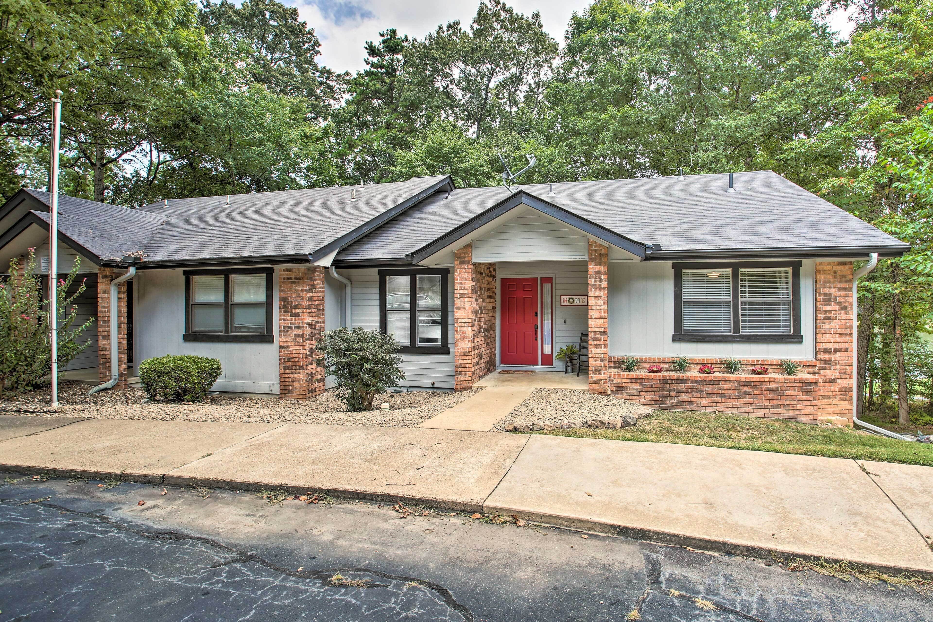 Apartment (2 Bedrooms) | Front of property