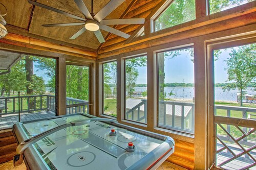 Waterfront Yantis Retreat w/ Deck & Zipline!