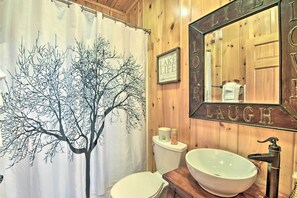 House (4 Bedrooms) | Bathroom