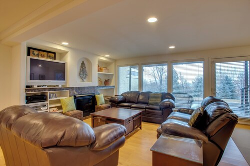 Grand Junction Abode ~ 2 Miles to Wineries & Golf!