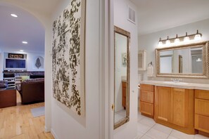 House (1 Bedroom) | Interior