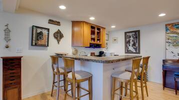 House (1 Bedroom) | Interior