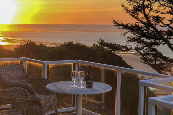 House (2 Bedrooms) | Interior - Waldport Beach House w/ Loft, Grill & Ocean Views! (Waldport)