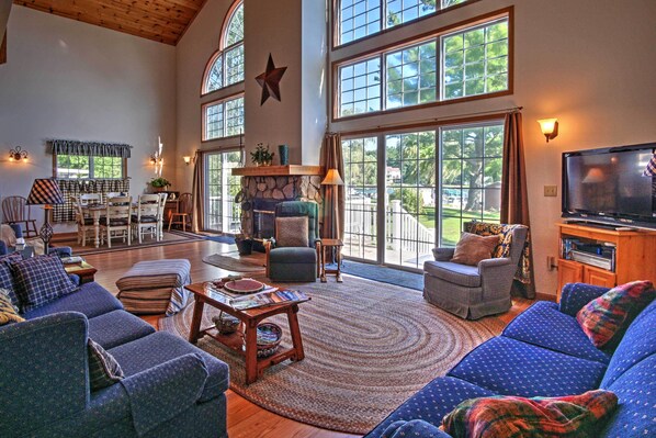 House (3 Bedrooms) | Interior
