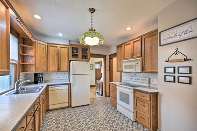 坎伯蘭歷史悠久的家位於海狸壩湖!