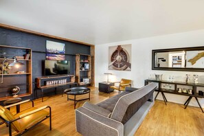 Apartment (1 Bedroom) | Interior