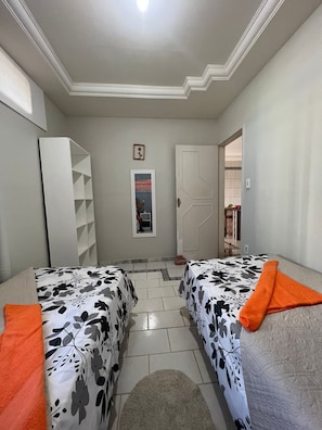 2 bedrooms, WiFi, bed sheets