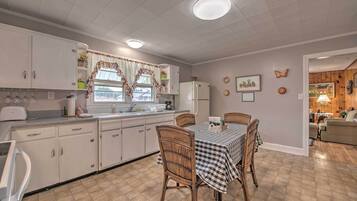 Cottage (2 Bedrooms) | Interior