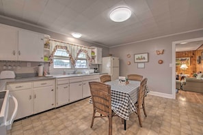 Cottage (2 Bedrooms) | Interior