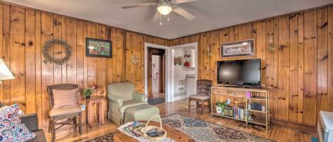 Cottage (2 Bedrooms) | Interior