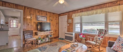 Cottage (2 Bedrooms) | Interior