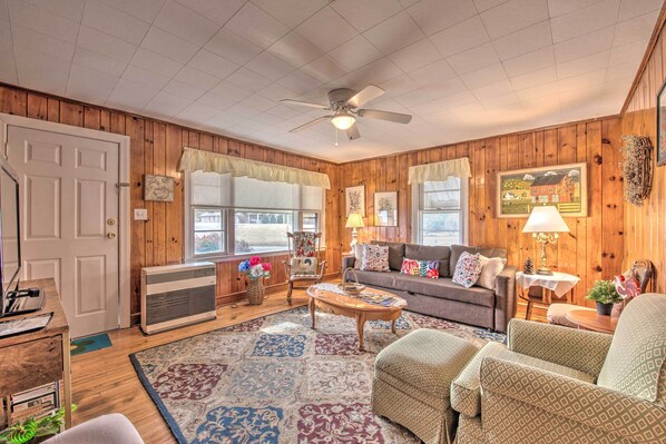 Cottage (2 Bedrooms) | Interior