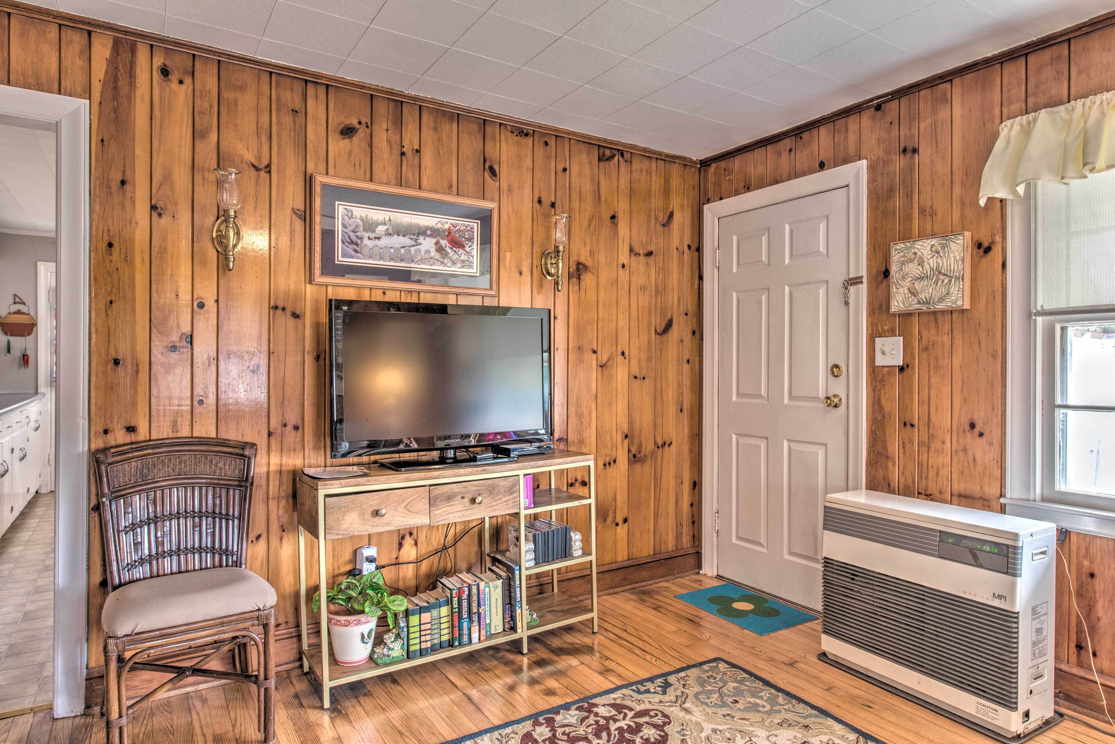 Cottage (2 Bedrooms) | Interior