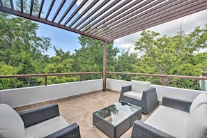 Apartment (2 Bedrooms) | Interior - Penthouse w/ Infinity Pool & Golf Course in Akumal (Akumal)