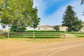 House (3 Bedrooms) | Interior - Ranch House in Boulder! Gateway to Nearby Parks! (Boulder)