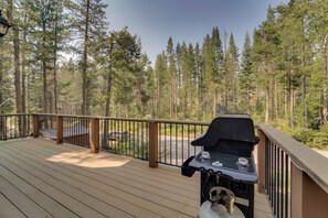 Interior - Near Donner Lake & Skiing: Soda Springs Cabin! (Soda Springs)
