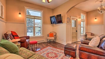 House (2 Bedrooms) | Front of property