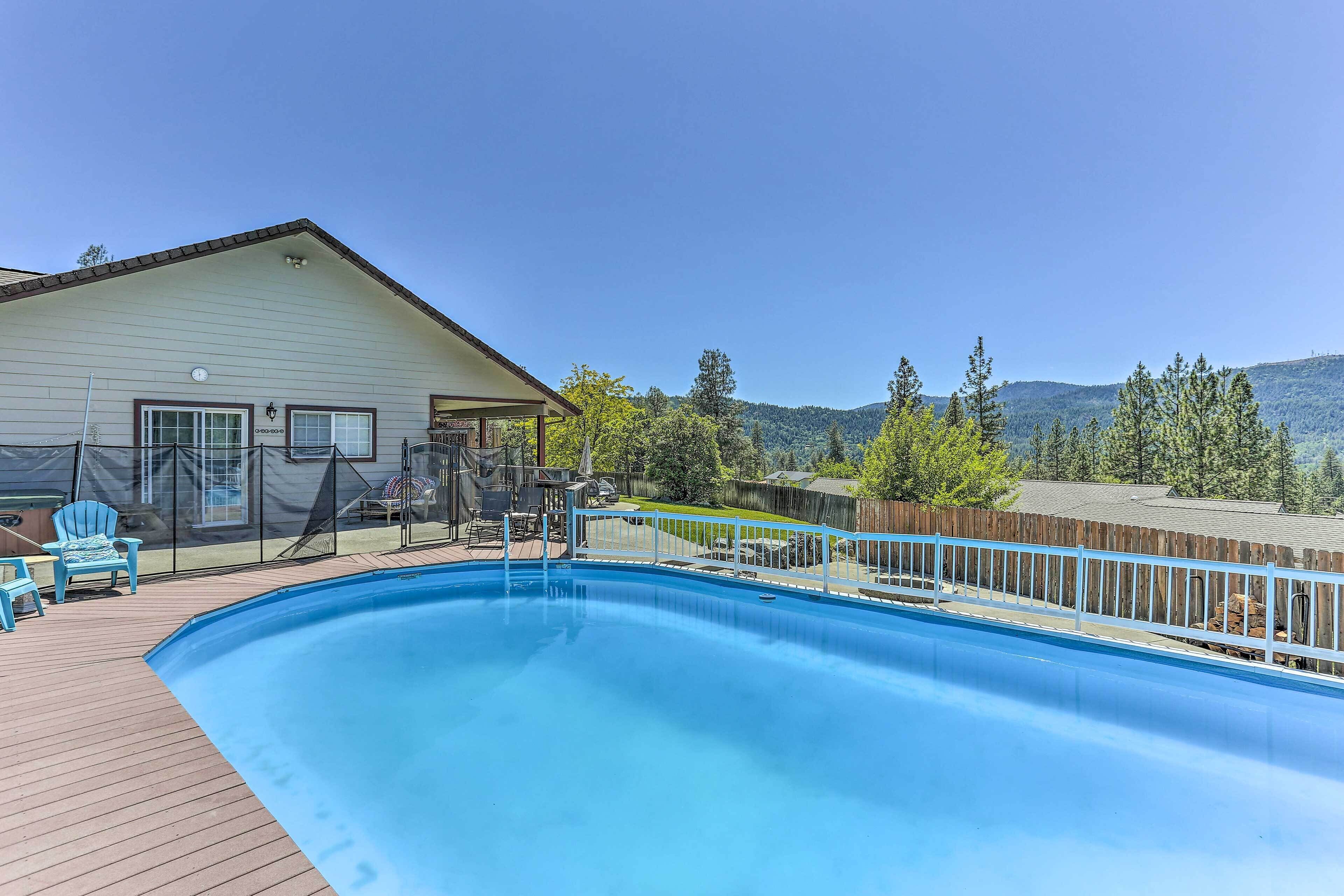 House (6 Bedrooms) | Interior