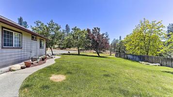 House (6 Bedrooms) | Interior