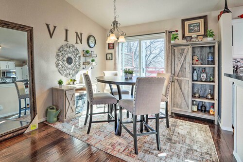 Colorado Springs House: 5 Mi to Downtown