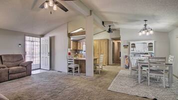 House (2 Bedrooms) | Interior