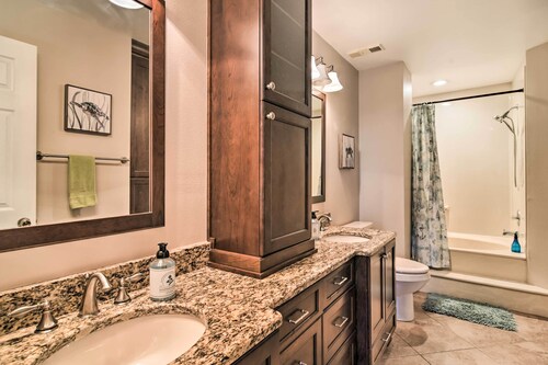 St Pete Condo w/ Private Lanai & Community Pool!