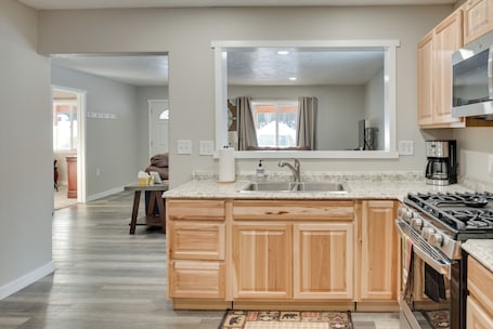 Interior. Soldotna Vacation Rental Near Fishing & Hiking!
