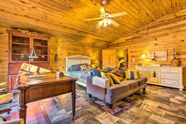 House (1 Bedroom) | Interior