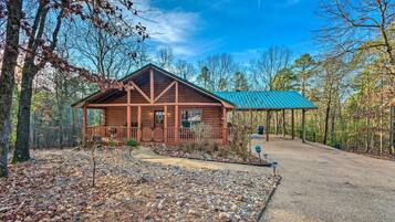 House (1 Bedroom) | Interior