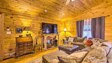House (1 Bedroom) | Interior