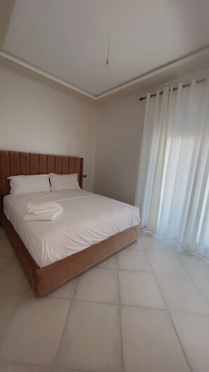 2 bedrooms, bed sheets