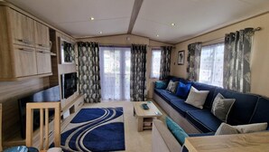 Unclassified image, 3 of 22, button - Contemporary Holiday Home, Tarka Park, Barnstaple (Barnstaple)
