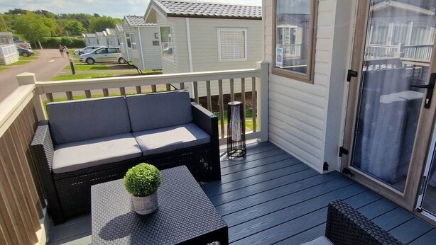 Unclassified image, 1 of 22, button - Contemporary Holiday Home, Tarka Park, Barnstaple (Barnstaple)